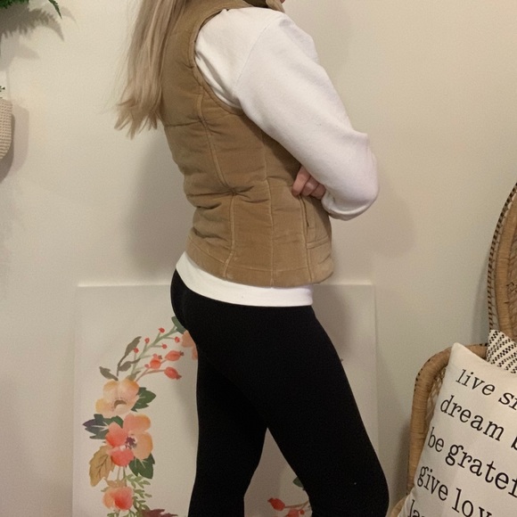 Olive Vest - Picture 3 of 3